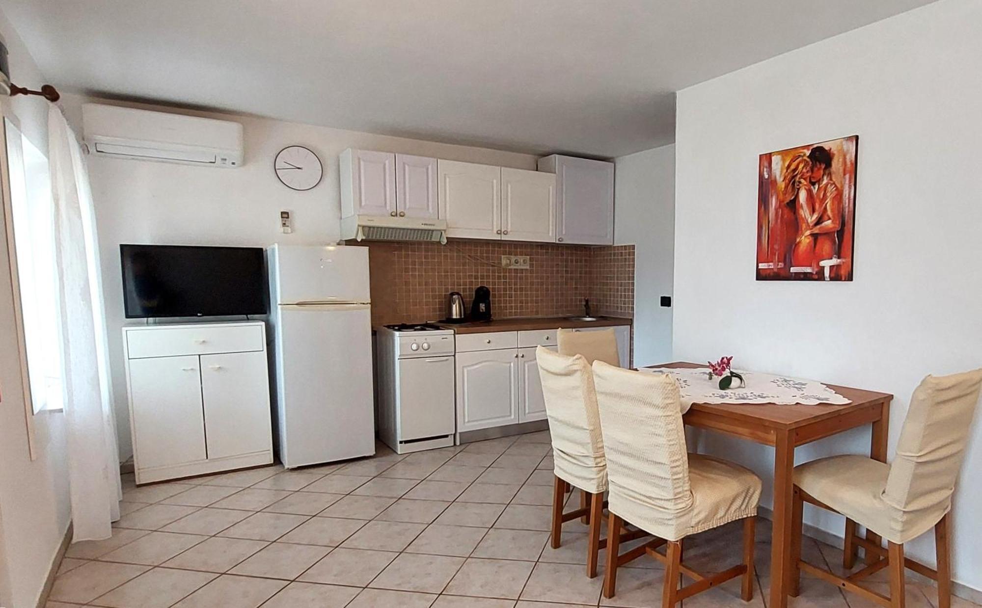 Mara House With Gostinjska kuća 3*